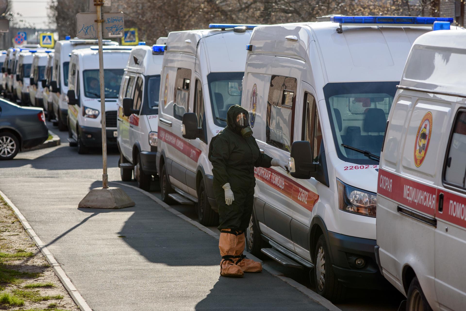 Число выявленных за сутки больных covid-19 в Свердловской области вновь превысило 130 человек