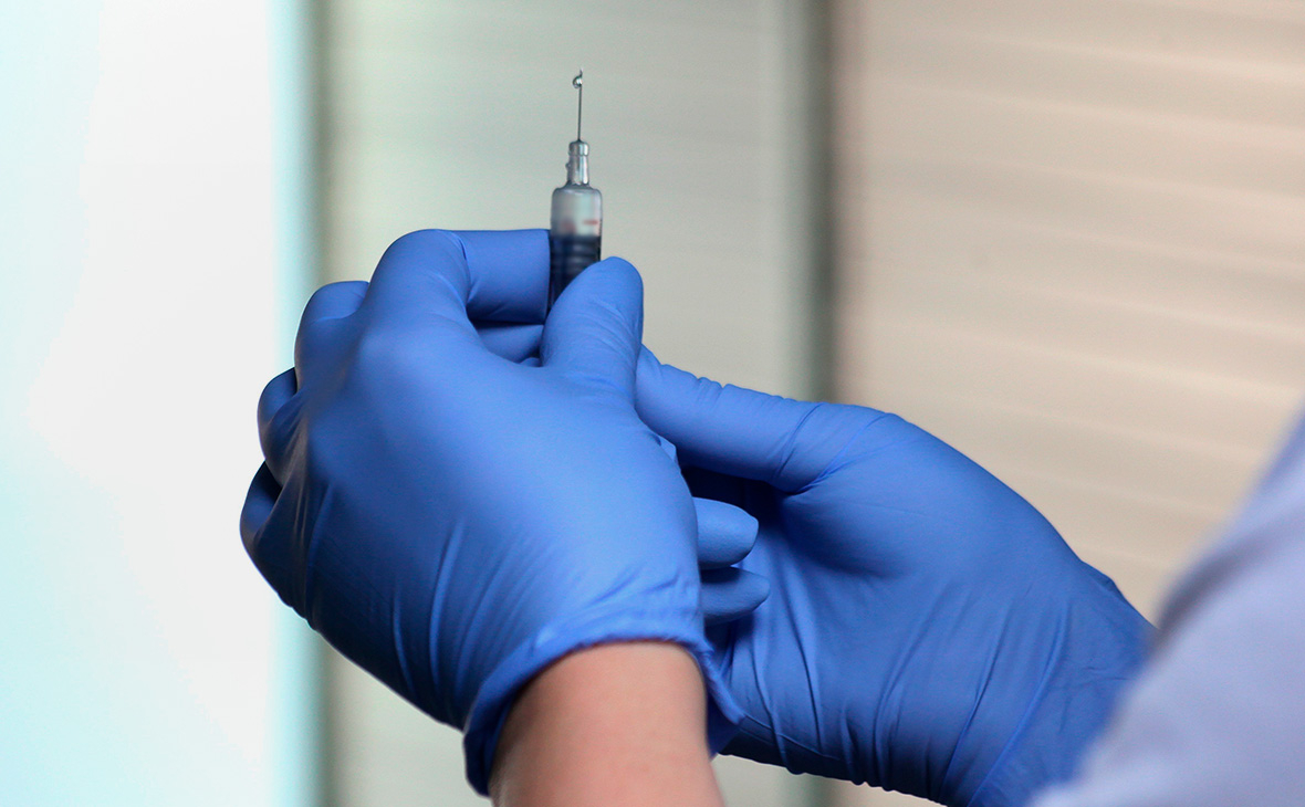 Более 20% россиян заявили о нежелании делать прививки от COVID-19