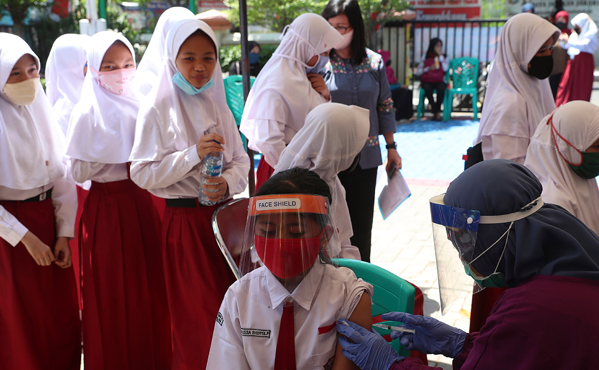 В Индонезии обнаружили более заразный штамм коронавируса